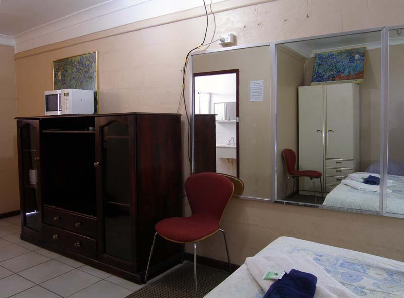 Alex Gawronski, Appin Labyrinth, 5